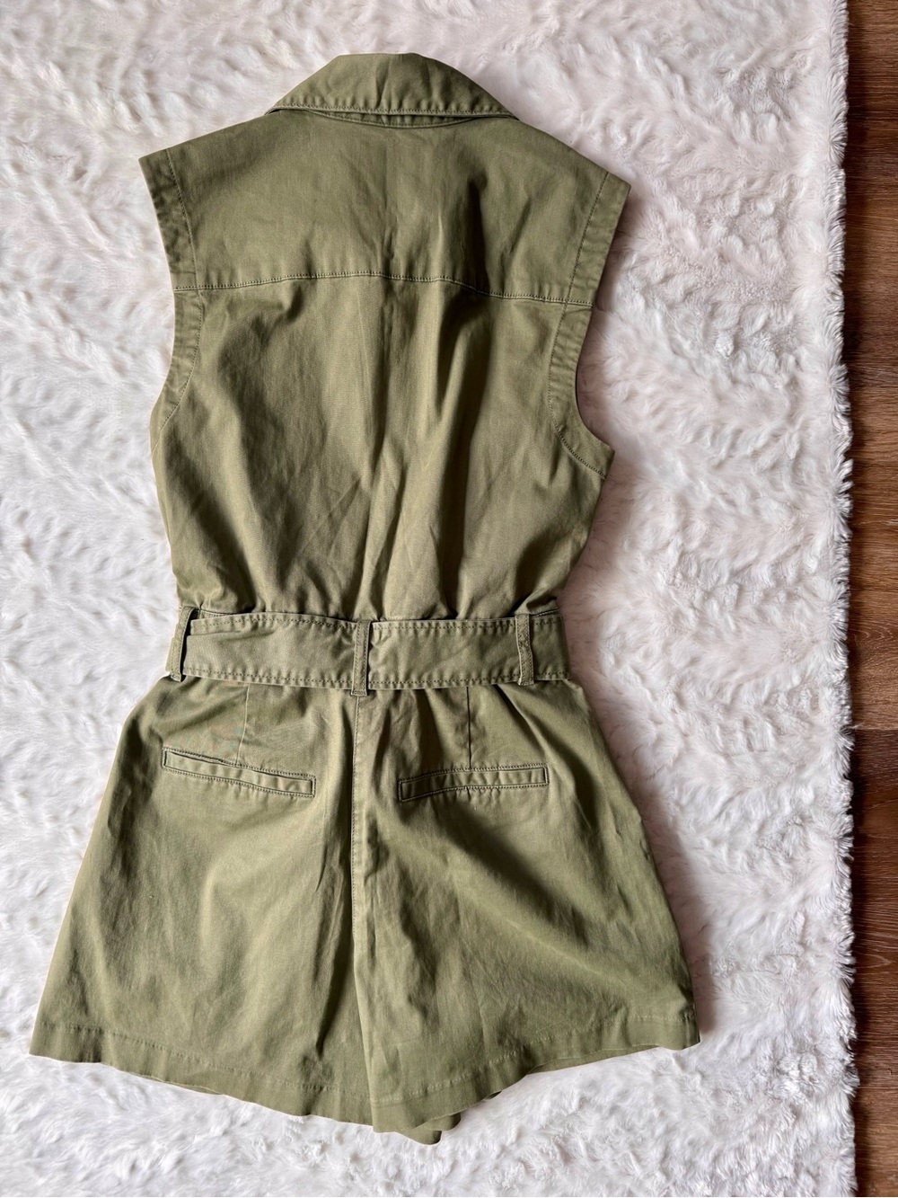 Abercrombie Olive Green Belted Utility Romper Size Small - Picture 7 of 7